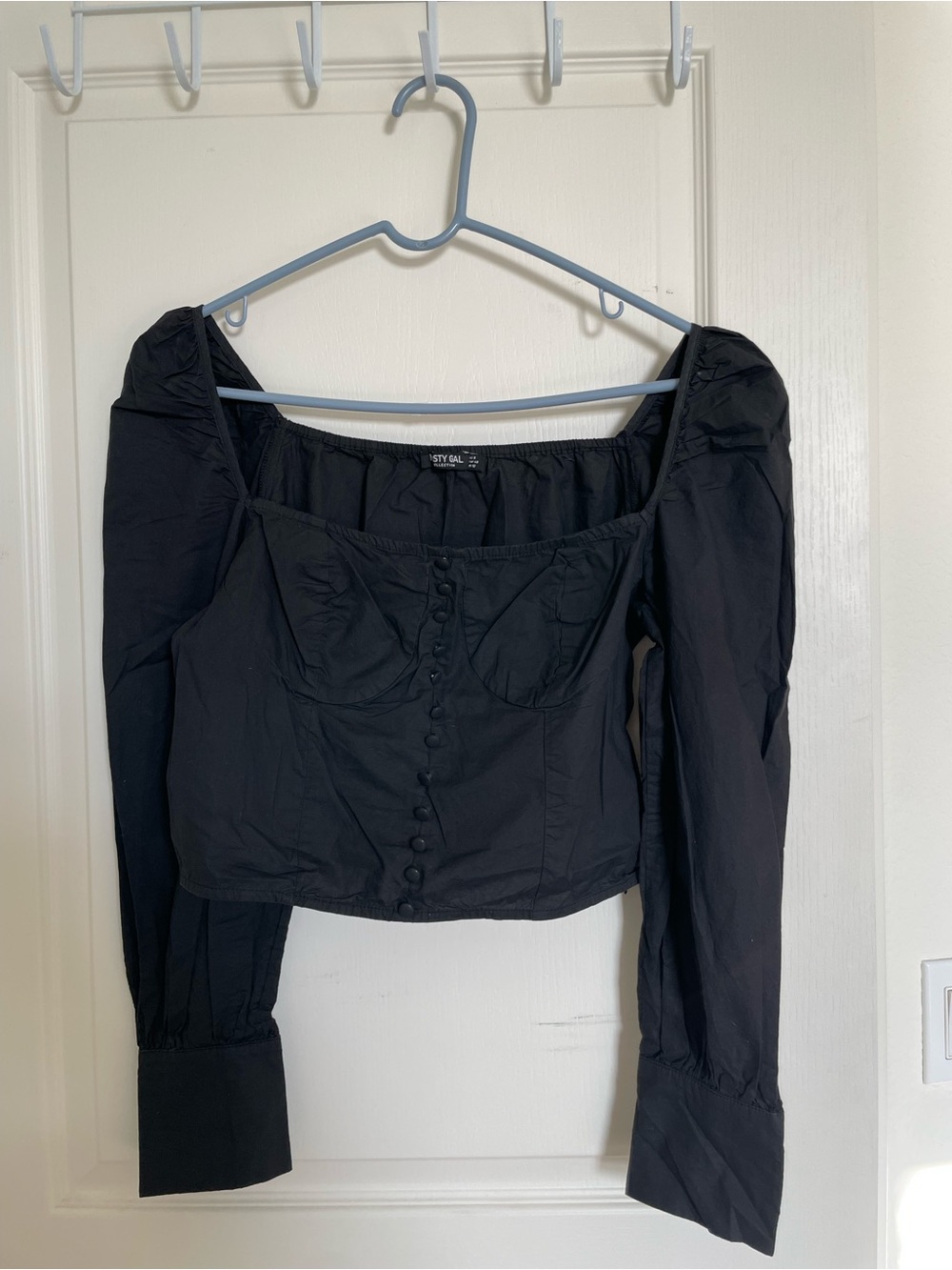 Nasty Gal Black Puff-Sleeve Button Crop Top